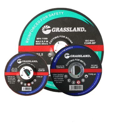 수지 결합 재료를 사용하여 스테인리스강 및 비철금속에 빠르고 곧고 깨끗하게 절단할 수 있는 125mm 절단 디스크